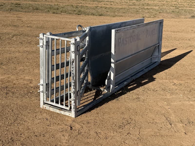 Pastoral panels, three-way V drafting race. Heavy-duty construction has had little use from new. Location Hay, NSW.