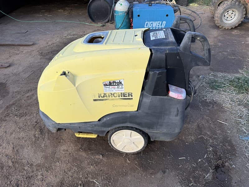 Karcher Commercial HDS 7/12-4 M 240V Pressure Washer. Hose and gun included (not shown in photos), please NOTE: vendor has stated not curren…