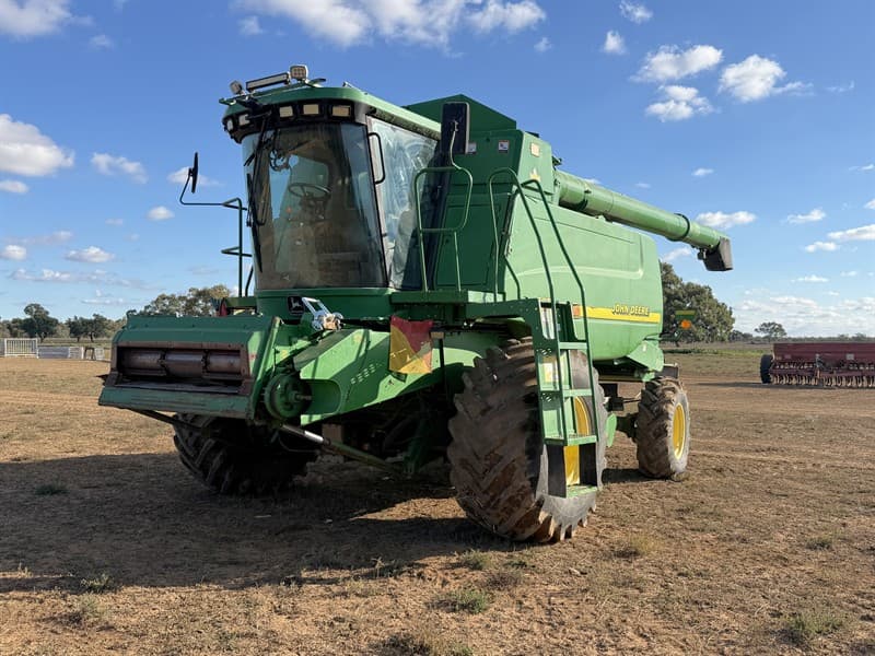 2005 John Deere 9650CWS, PIN: H096500W686250. Engine hours: 6123, Rotor hours: 4347. Straw walkers. 3 speed hydrostatic drive, John Deere 92…
