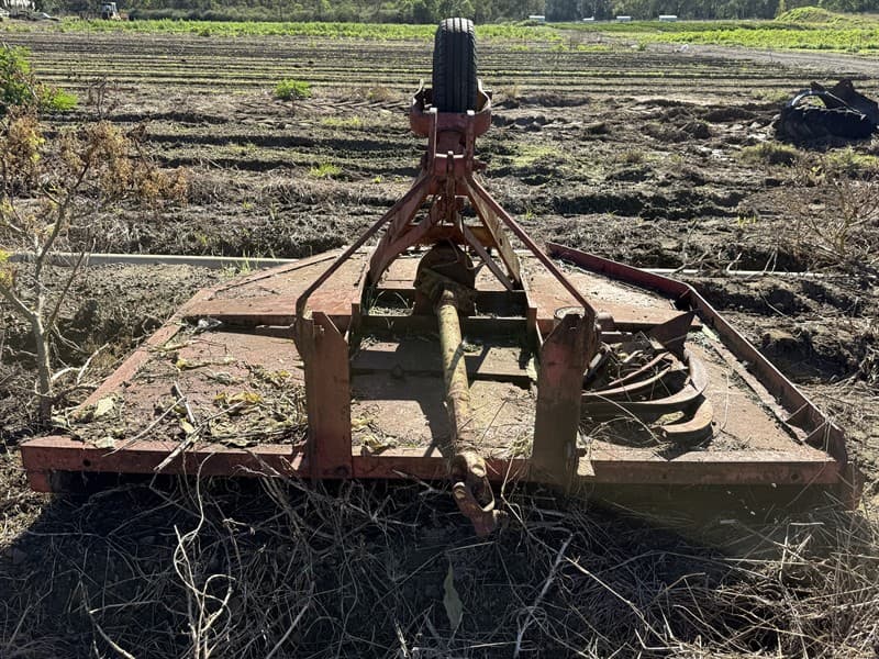 NEW HOLLAND 6FT SLASHER. Working condition.