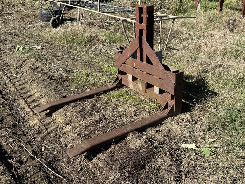 3PL FORKLIFT ATTACHMENT.