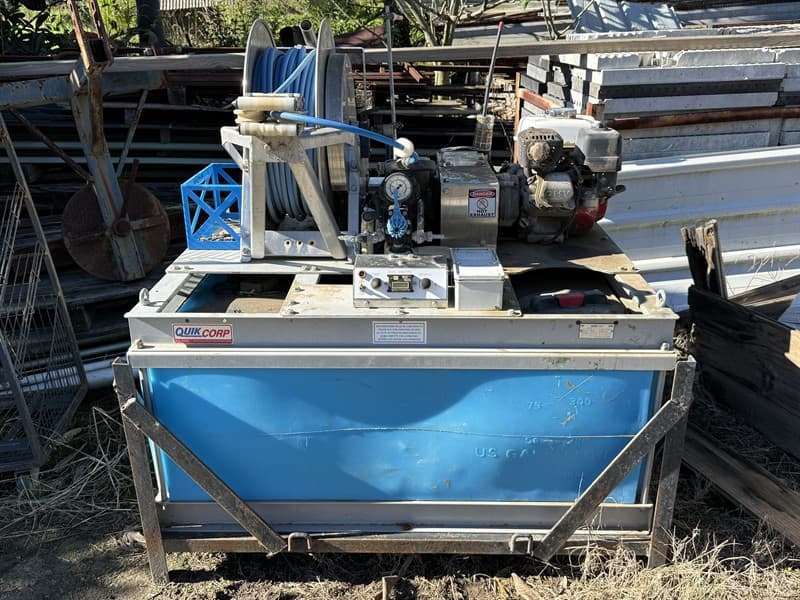 QUIK CORP QUIK SPRAY. Remote controlled retractable reel. Honda GX 160 engine.