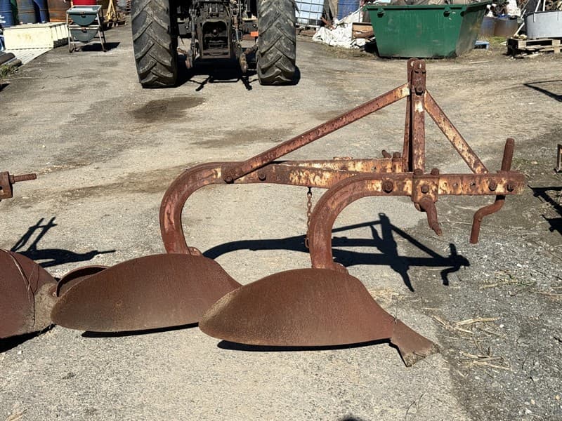3PL TWIN MOULDBOARD PLOUGH