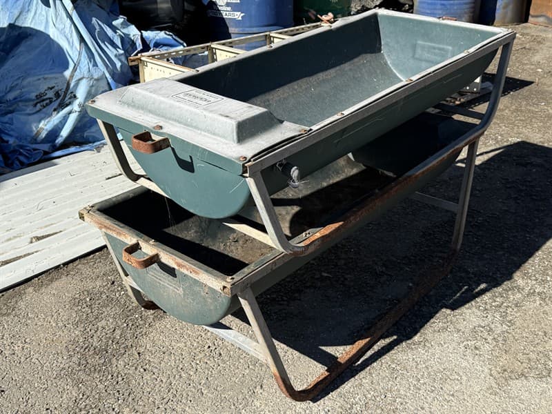 2 X RAPID PLAS TROUGHS.