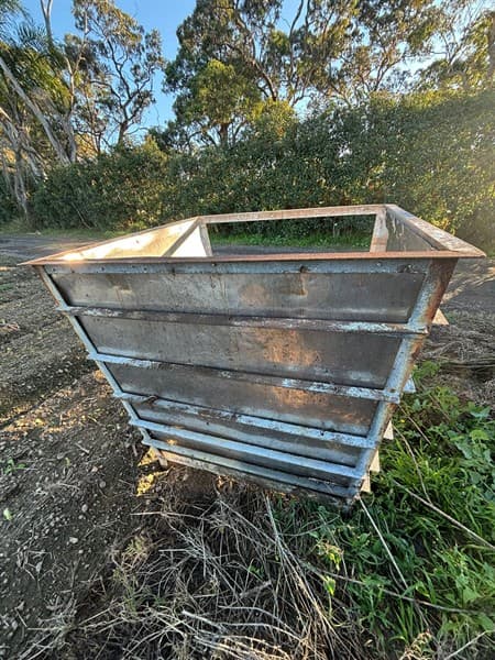 24 X VEGETABLE BINS. One side opens per bin.