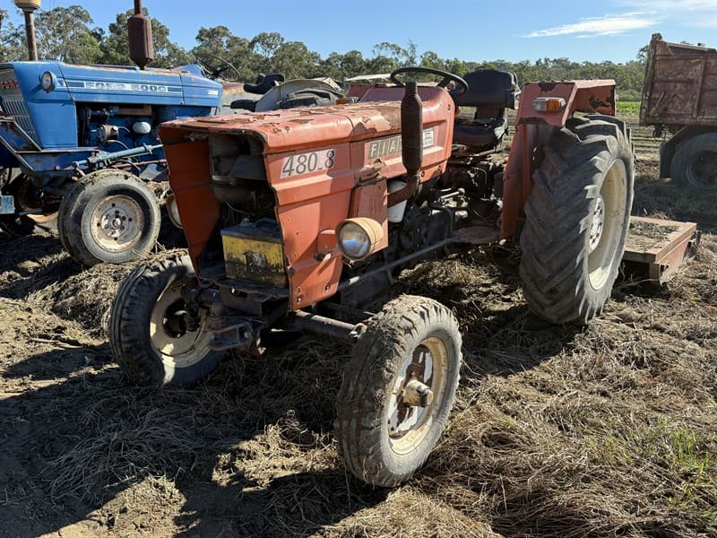 FIAT 480-8 TRACTOR. 1634 hours. 48hp. PTO. 3PL. Starts, runs and drives. Slasher included.