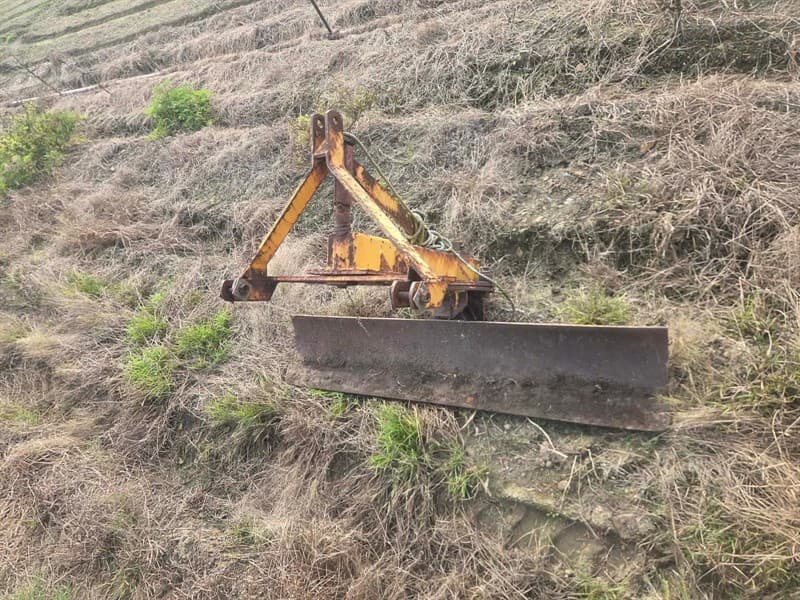YELLOW 3PL GRADER BLADE