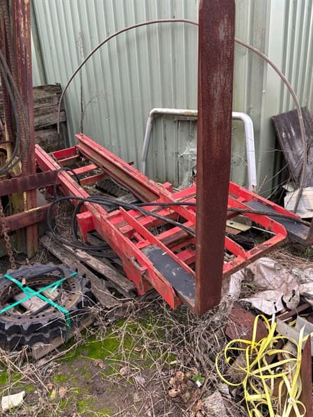 FORKLIFT MAST
