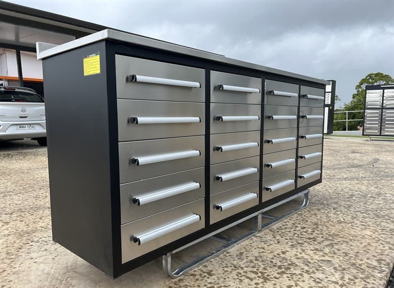 Unused 20 Drawer Stainless Steel Work Bench, Model: 7FT-20D, 3 Part Sliding Drawer System, Approximate Shipping Dimensions: L 2200mm x W 610…