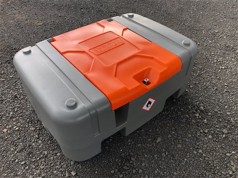 Unused 210 Litre Fuel Tank, Model: DD210 (Square Type), Comes with: 12V Pump - 40 l/m Flow, Hose and automatic shut off Nozzle, Lockable lid…