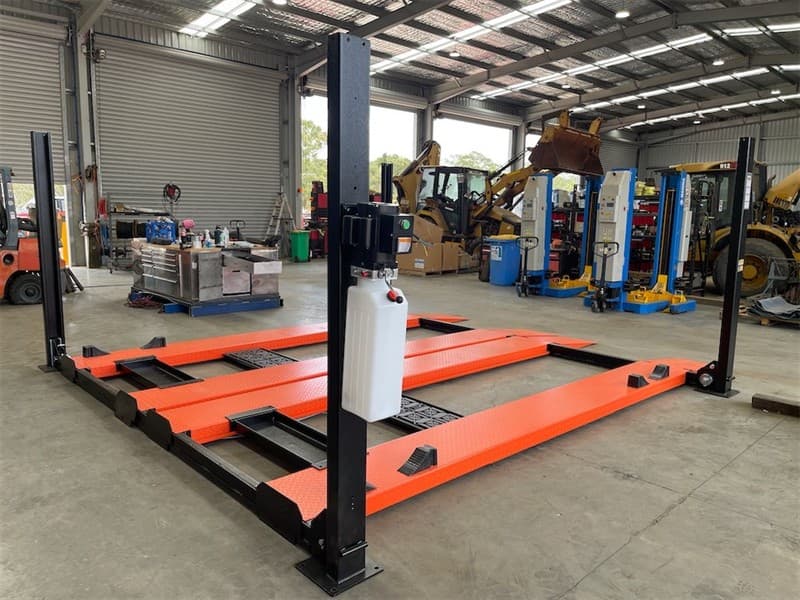 Unused Four Post Car Lift, Lift Capacity: 4200Kgs, Manual Lock release, 240V, 2.2kW Motor Max Lift Height: 1880mm, Shipping Details: 4560mm …