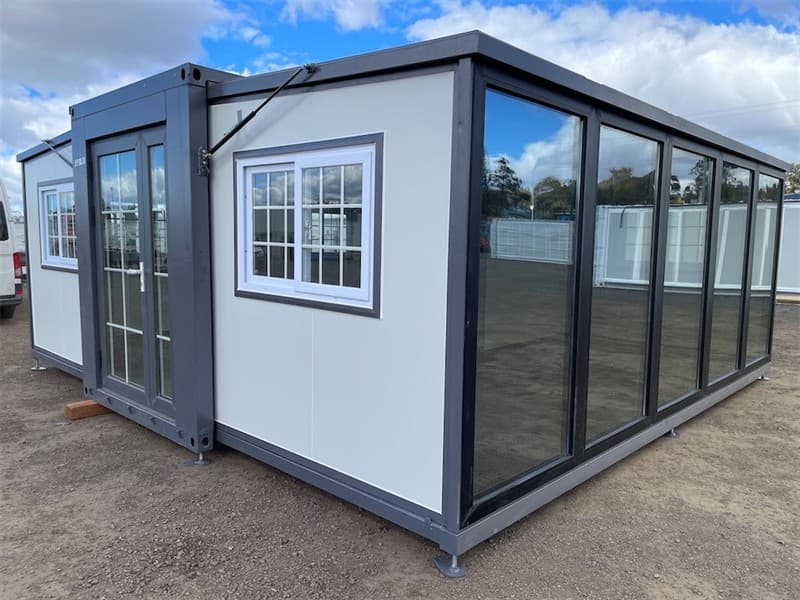 Unused Expandable Container House with 1 Glass Wall & Ensuite, Model: L0206-1R, 1 side wall has Floor to Ceiling Glass windows fitted, Inclu…