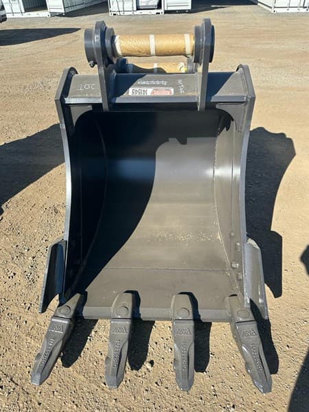 Unused 900mm GP/Digging Bucket to Suit 18-25T Excavator, Width: 900mm, Cutting edge width: 980mm, Pin Diameter: 80mm, Centre to Centre: 460m…