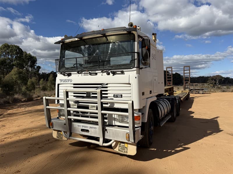 1989 VOLVO F16 PRIME MOVER 6 X 4, VIN: YV5H2B6D5KD503157 • Odometer: 611474 • 6-cylinder motor 12 speed • GCM: 65000kg • Volvo box diffs on …