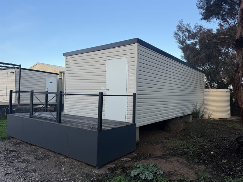 2024 AJC Portable Building (Serial 9495) — a high quality, climate-controlled unit built with 100mm cool room panels. Generous Length 9.2m ×…