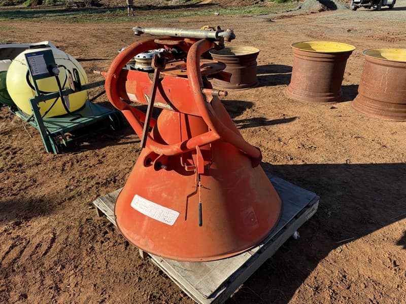 EUROSPAND S503 L 3PL PTO SPREADER. 3PL dead arm, spare PTO shaft. Located West Wyalong, NSW.