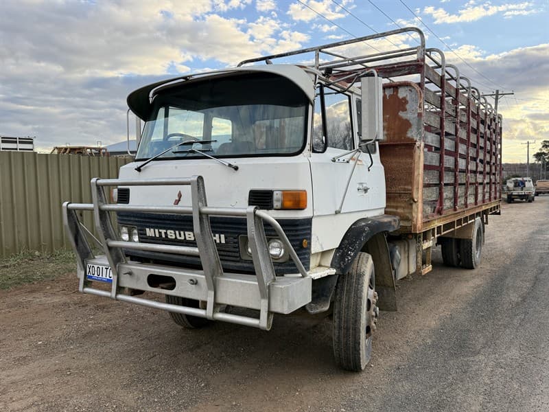 1983 MITSUBISHI FM215 L. VIN FM215LPI09054727. 226,976kms. Supplied with 22ft stock crate. New master cyclinder. New fuel pump. Supplied wit…