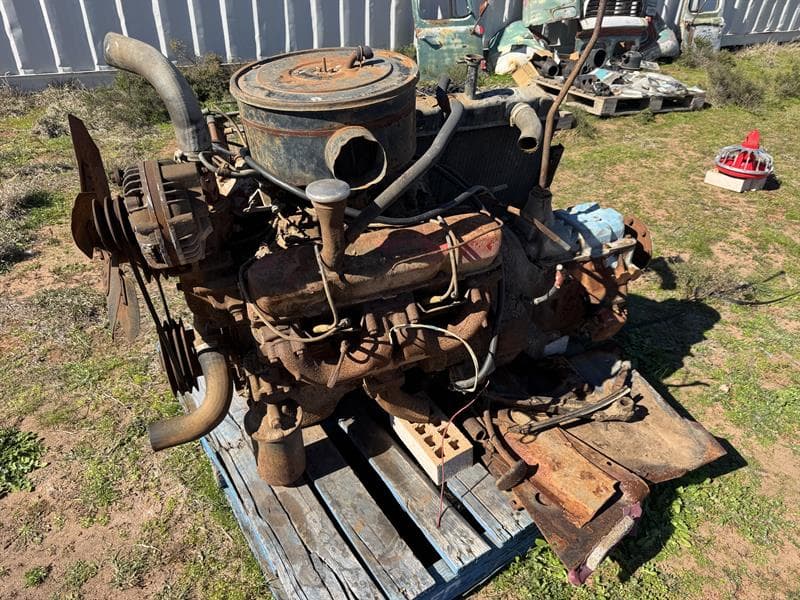 V8 DODGE DB4 MOTOR. Needs rebuild. Located Mogriguy, NSW