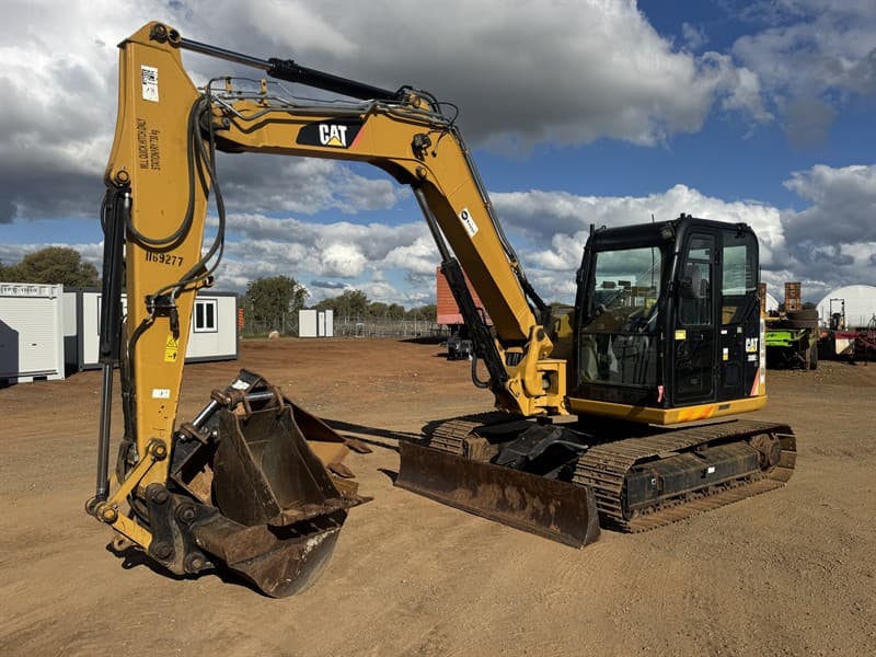 CAT 308E2 CR EXCAVATOR PIN: CAT0308ECFJX02437. Fitted with enclosed air-conditioned ROPS cabin, digging bucket, Auxiliary hydraulics, front …