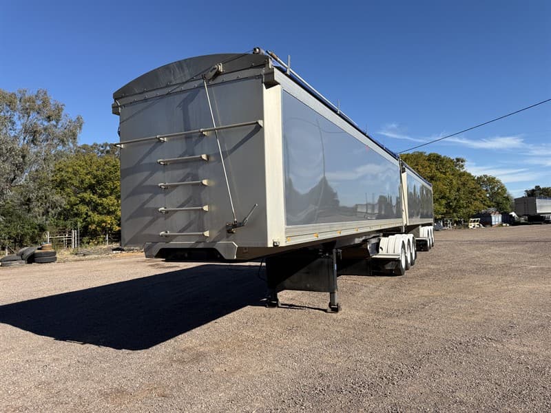 2017 RHINO ALUMINIUM TRIAXLE R/T B DOUBLE COMBINATION , VIN: 6B9AX5B86HTAT7481 / VIN: 6B9AX6A86HTAT7482 • Hendrickson axles • Intraax air ba…