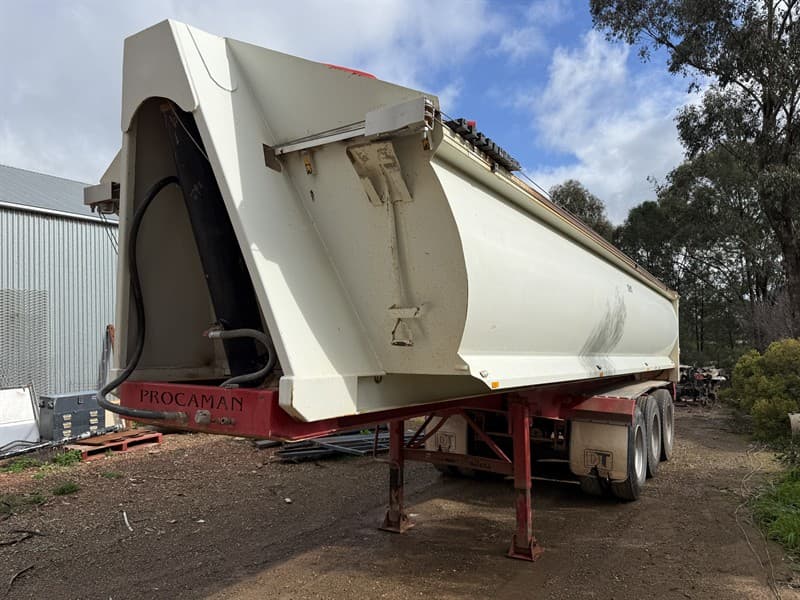 2013 PROCAMAN RT LEAD BISALLOY TIPPING TRAILER, VIN:6T9T25WA1DOCT6005 • Triaxle chassis tipper • Maxus axles and Maxus spring suspension • 1…