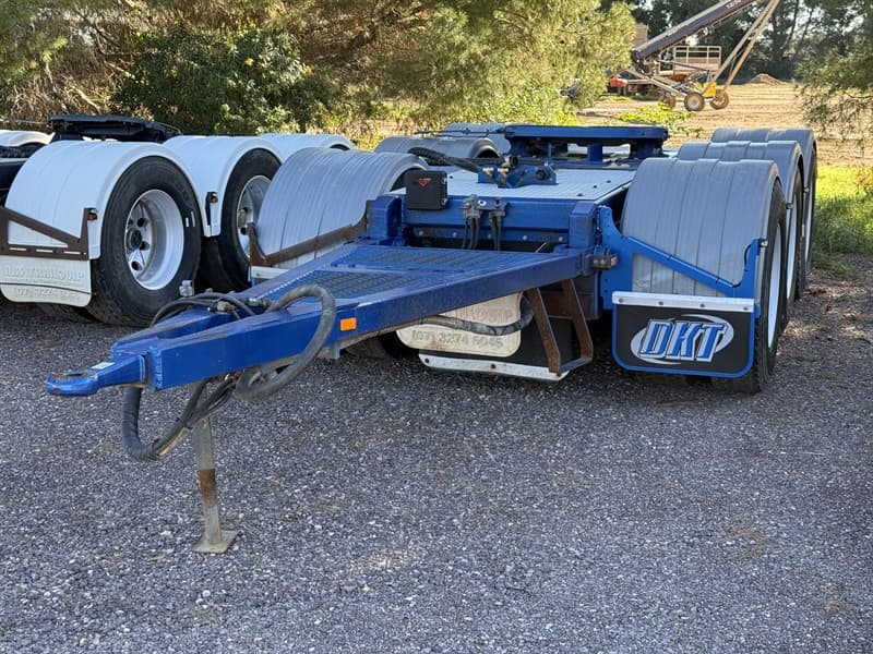2020 TRAIL QUIP TRIAXLE R/T DOLLY, VIN: 6K9ABSTR3LC114238 • Trail Quip axles • Airbag suspension • 10 stud alloy rims • Jost Teflon fixed tu…