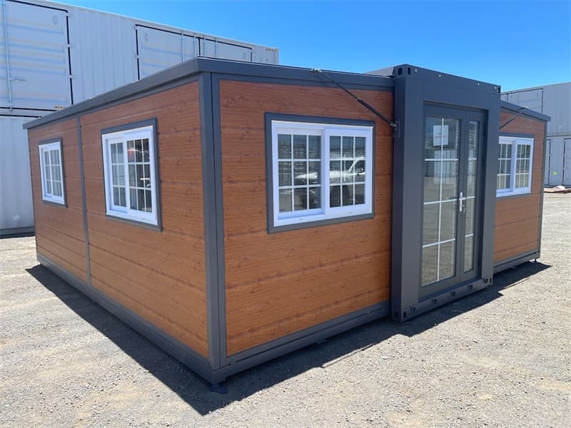 Brown Expandable 2 Bedroom Container House with Ensuite (Unused) Model: L0206-BR2-BROWN Includes: 8 Sliding lockable Double Glazed Windows 1…