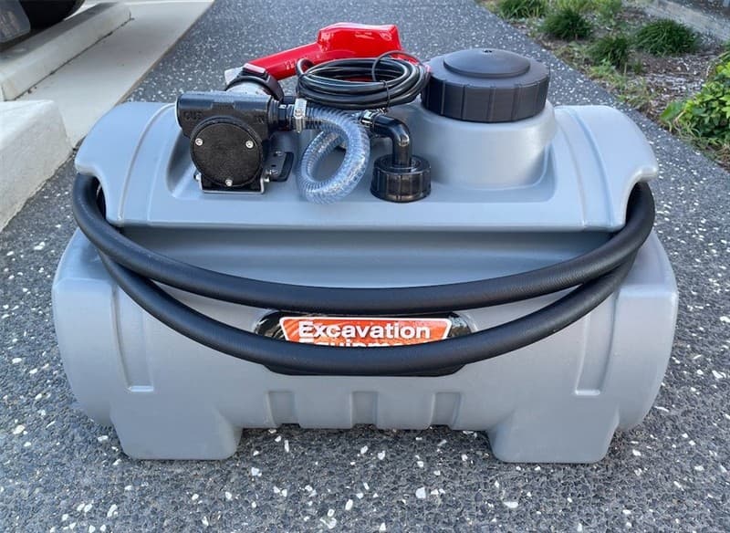 Unused 100 Litre Fuel Tank, Model: DD100N, Comes with: 12V Pump - 40 l/m Flow, hose and automatic shut off Nozzle, Approximate Shipping Dime…