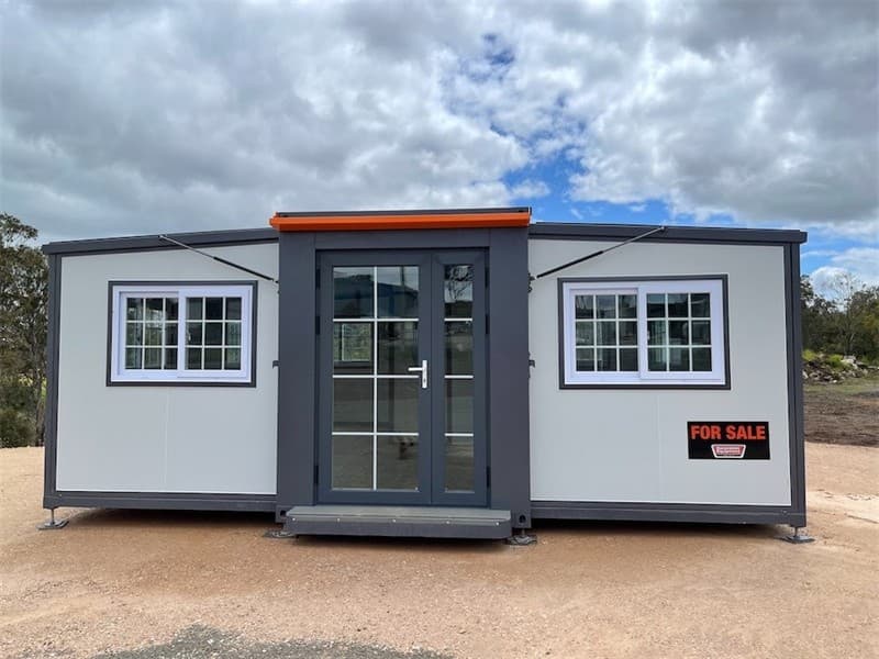 Unused Expandable 2 Bedroom Container House with Ensuite, Model: L0206-BR2, Includes: 8 Sliding lockable Windows, 1 x Door, Timber look floo…