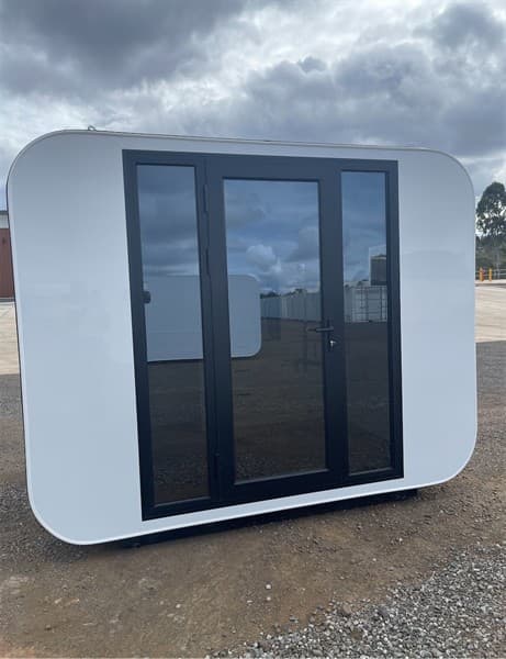 Unused 3m Office Pod, Various Cupboards / Storage, Shipping Dimensions: 2925mm Long x 2200mm Wide x 2363mm High, Weight 870Kgs, ** Note: Pho…