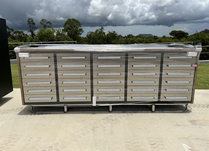 Unused 30 Drawer Stainless Steel Work Bench (Low Type), Model: 10ft-30D-Low, 3 Part Sliding Drawer System, Approximate Shipping Dimensions: …