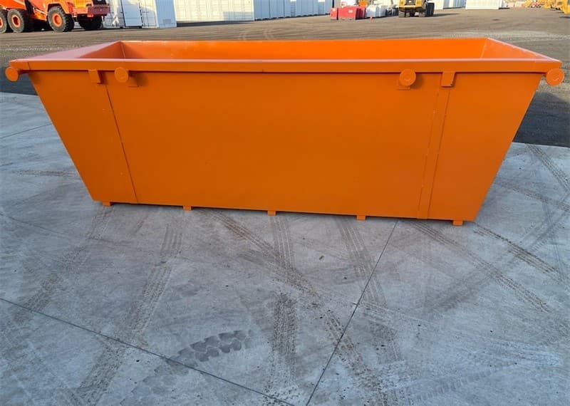 Unused 6 Cubic Metre Skip Bin, Heavy Duty Steel construction, lifting pins, Overall Length : 3720mm x Overall Width ; 1735mm x Overall heigh…