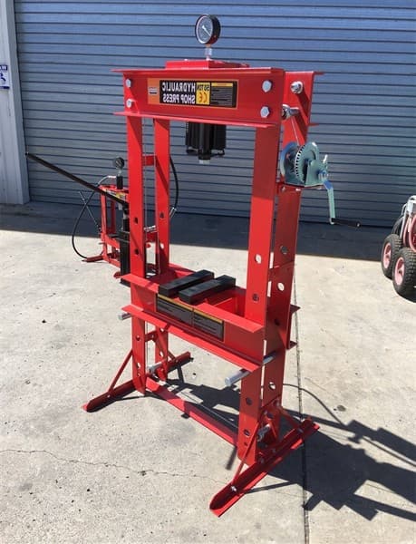 Unused 50 Ton Hydraulic Workshop Press, 2 speed pump, some assembly required, Approximate Shipping Dimensions: 1880mm L x 910mm W x 340mm H,…