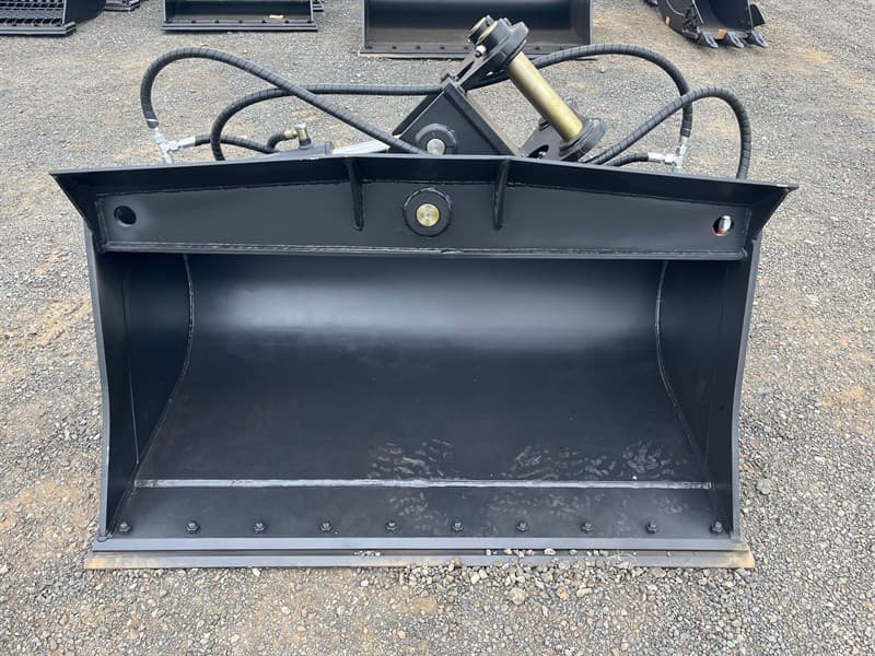 Unused 2024 1500mm Tilt Bucket, To Suit 8T Excavator, Width: 1500mm, Pin Diameter: 50mm, Center to Center: 310mm, Between the ears: 205mm, S…