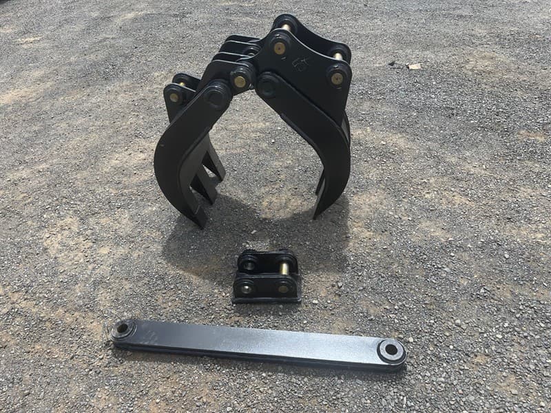 Unused 2024 Manual 5 Finger Grab To Suit 5T Excavator, Pin Diameter: 45mm, Center to Center: 255mm, Between the ears: 170mm,Maximum Grab Ope…