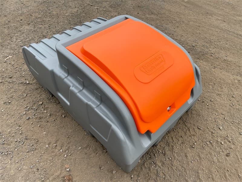 Unused 200 Litre Fuel Tank, Model: DD200, Comes with: 12V Pump - 40 l/m Flow, 4m hose and automatic shut off Nozzle, Lockable lid, Approxima…