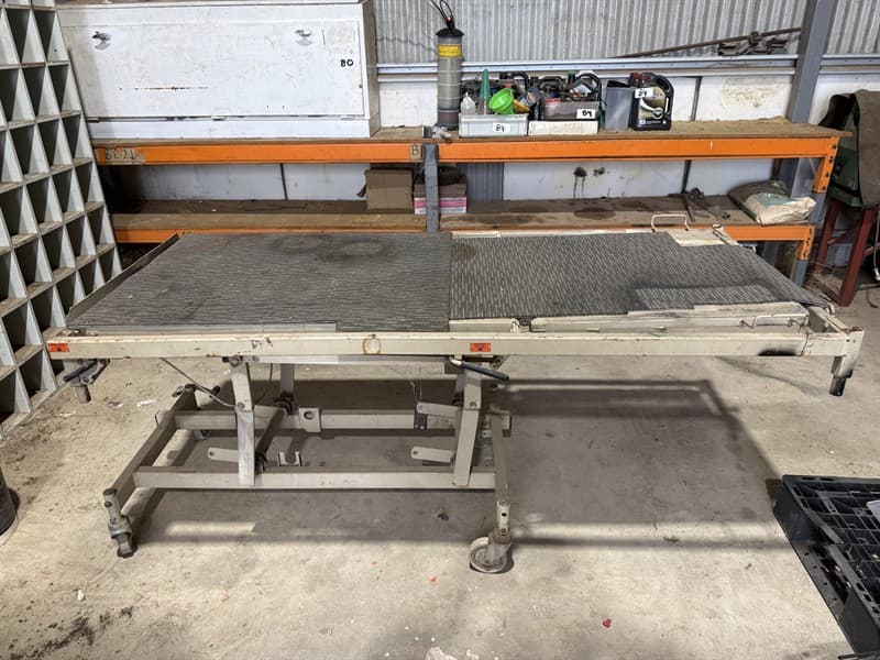 HOSPITAL BED IDEAL MOBILE WORK BENCH OR COLLECTORS ITEM.GST will not be added to knock down price. GST still added to buyers premium. Please…