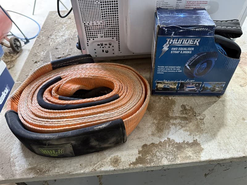 1 X THUNDER SNATCH STRAPS 8000KG NEW IN BOX, 1 X HULK SNATCH STRAP 8000 KG USED. GST will not be added to knock down price. GST still added …