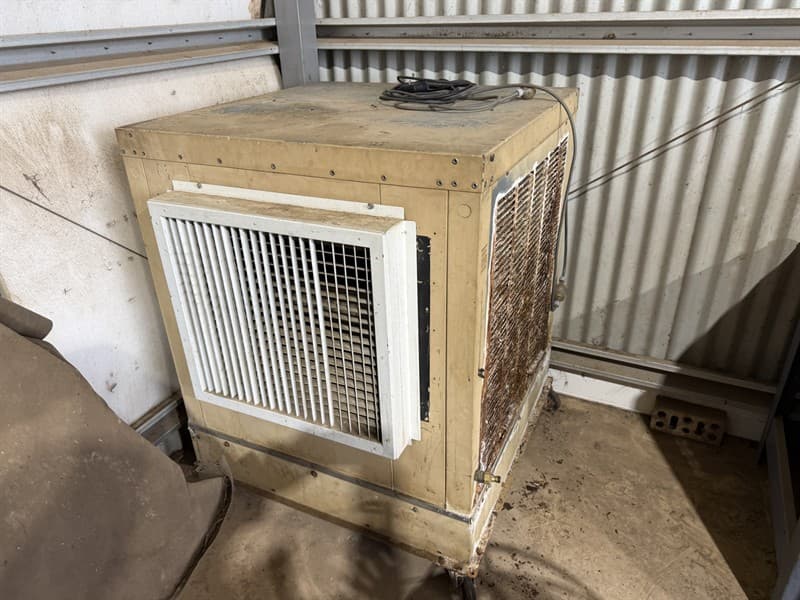 BONAIRE AIR CONDITIONER ON WHEELS. GST will not be added to knock down price. GST still added to buyers premium. Please Note: Collection str…