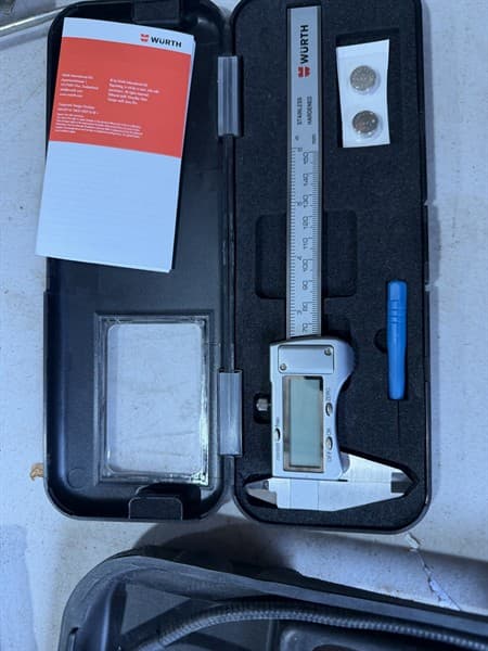 TESTING MEASURING EQUIPMENT, Trundle wheel, Wurth vernier callipers, voltage meter, and quantity of test lights. battery operated inspection…
