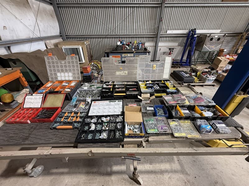 HARDWARE ASSORTMENT as shown in photos. GST will not be added to knock down price. GST still added to buyers premium. Please Note: Collectio…